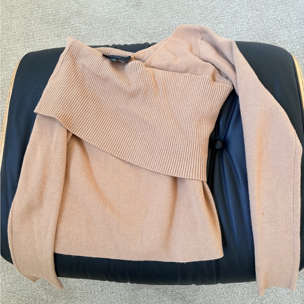 Line & Dot Off-the-Shoulder Tan Sweater